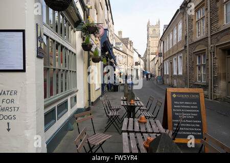 Il Golden Cross pub di Black Jack Street, Cirencester, Gloucestershire, Regno Unito Foto Stock