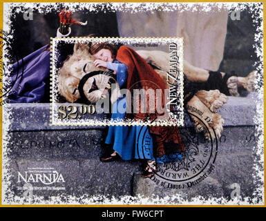 Nuova Zelanda - circa 2005: timbro stampato in Nuova Zelanda mostra le cronache di Narnia, il leone, la strega e l'armadio Foto Stock