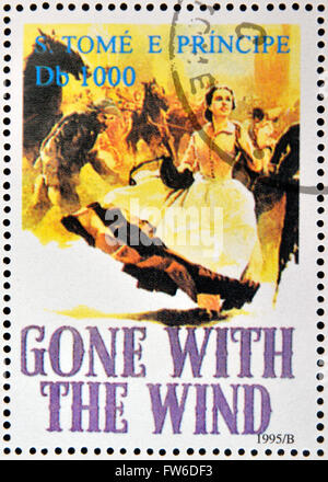 SAO TOME E PRINCIPE - circa 1995: un timbro stampato in Sao Tome mostra poster del filmato andato con il vento, circa 1995 Foto Stock