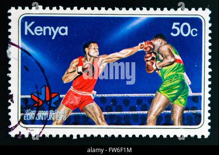 KENYA - circa 1978: un timbro stampato in Kenya mostra immagine del pugilato, circa 1978. Foto Stock