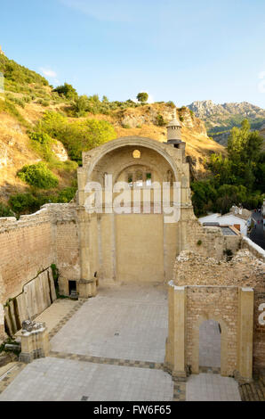 Le rovine della chiesa di Santa Maria di Cazorla, Spagna Foto Stock