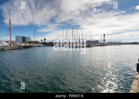 Porto e banchina di Barcellona, Port Vell, in Spagna, in Catalogna Foto Stock