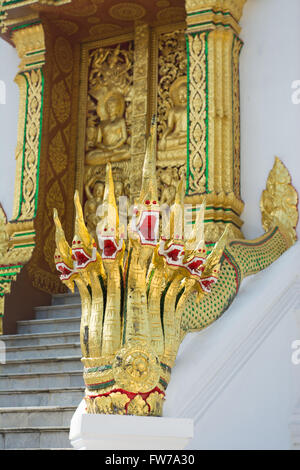 Naga statua di Haw Pha Bang , Luang Prabang , Laos Foto Stock