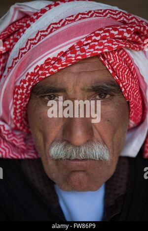 La minoranza Yezidi fuggiti il genocidio in montagne Sinjar in agosto 2015 sono ora vivono in Ashdi Refugee Camp Iraq settentrionale Foto Stock