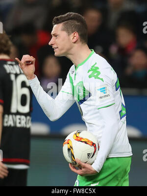 Leverkusen, Germania. Il 1 aprile, 2016. Il calcio Bundesliga, Leverkusen, Germania, 01.04.2016, Bayer 04 Leverkusen vs VfL Wolfsburg: Julian Draxler (Wolfsburg) lamentano. Credito: Juergen schwarz/Alamy Live News Foto Stock