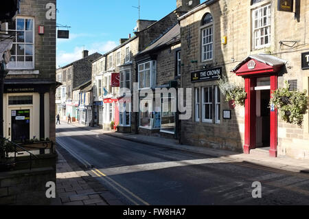 Ponte Pateley High Street, North Yorkshire Foto Stock