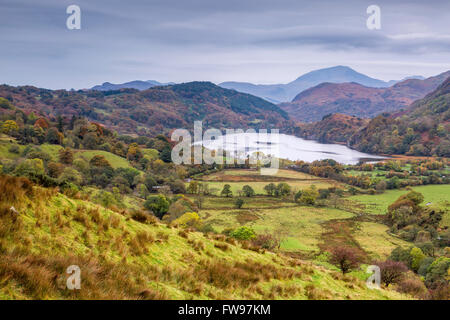Nant Gwynant valley nel Parco Nazionale di Snowdonia, Gwynedd, il Galles del Nord, Regno Unito, Europa. Foto Stock