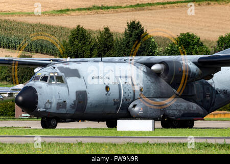 Transall C-160R velivoli da carico militari azionato dalla forza aerea francese (Armée de l'aria) Foto Stock