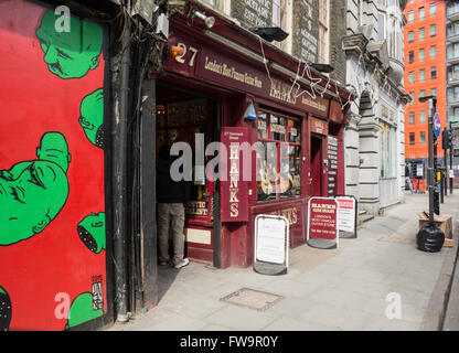 L'esterno di Hanks accanto all'ex 12 Bar Club in Danimarca Street, Londra, Regno Unito Foto Stock