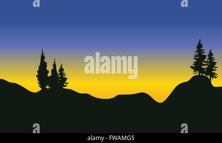 Silhouette di abeti su per la montagna Illustrazione Vettoriale