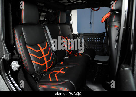 1 aprile 2016: 2016 Jeep Wrangler custom fuoristrada Foto Stock