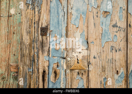 Telaio completo di prendere il legno stagionato di una vecchia porta Foto Stock