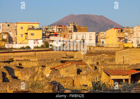 Scavi di Ercolano e Vesuvio Foto Stock