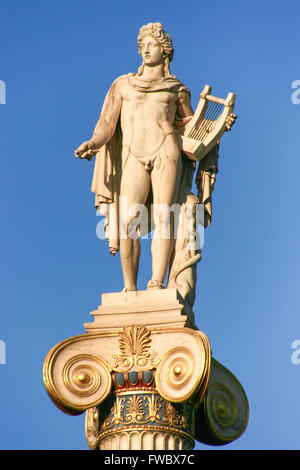 Statua di Apollo in Accademia di Atene Foto Stock