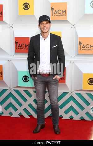 Las Vegas, NV, Stati Uniti d'America. 3 apr, 2016. Granger Smith presso gli arrivi per 51st Accademia di Musica Country (ACM) Awards - Gli arrivi 2, MGM Grand Garden Arena di Las Vegas, NV Aprile 3, 2016. Credito: James Atoa/Everett raccolta/Alamy Live News Foto Stock