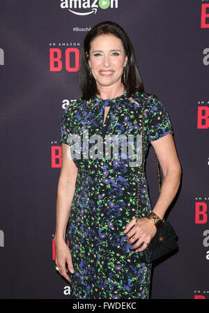 Premiere di Amazon " Bosch " Stagione 2 a SilverScreen Theatre - Arrivi con: Mimi Rogers dove: West Hollywood, California, Stati Uniti quando: 03 Mar 2016 Foto Stock