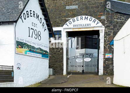 Ingresso al Tobermory Distillery, Isle of Mull, Ebridi Interne, Argyll & Bute, Regno Unito Scozia Foto Stock
