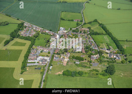 Una veduta aerea del Nord Warwickshire villaggio di Shuttington Foto Stock