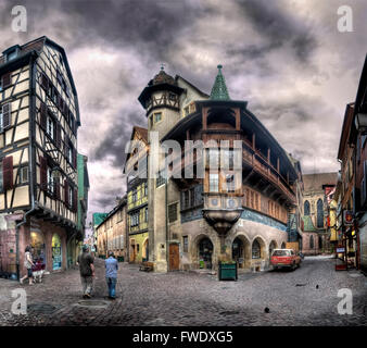 Colmar, Alsazia, Francia, esterno di palazzo vecchio chiamato 'Maison Pfister' Foto Stock