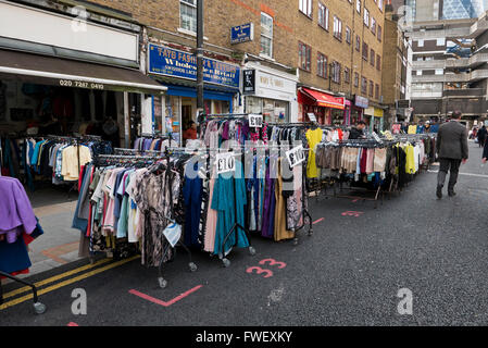 Petticoat Lane market Street a Londra, Regno Unito. Foto Stock