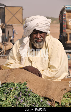 Mercato Shendi uomo Foto Stock