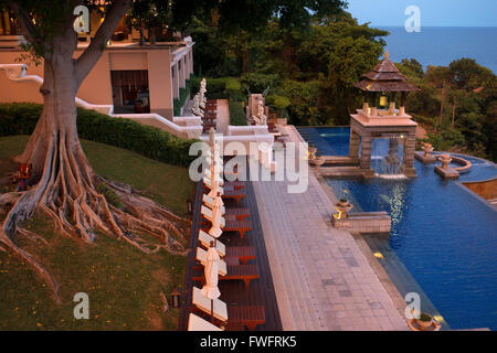 Piscina, hotel di lusso Pimalai Resort, Kantiang Beach, Ko Lanta o Koh Lanta island, Krabi, Thailandia, in Asia. Pimalai Resort & Spa è Foto Stock