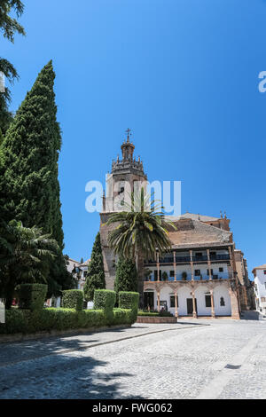 Chiesa di Santa Maria la Mayor, Plaza Duquesa de Parcent, arancio, centro storico, Ronda, provincia di Malaga, Andalusia Foto Stock