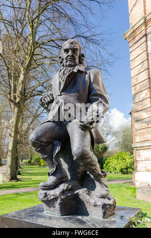 Statua di Erasmus Darwin in Beacon Park, Lichfield Foto Stock