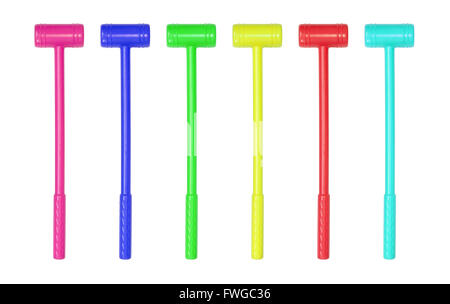 Raccolta di grandi martelli giocattolo isolati su sfondo bianco Foto Stock
