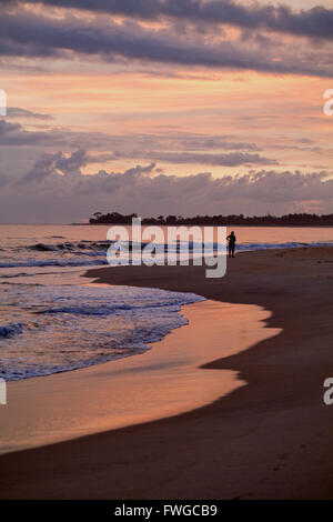 Sambava beach. Sunrise. Regione di Sava. A nord est del Madagascar. Foto Stock