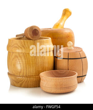 Oggetti per il servizio da tavola in legno isolato su sfondo bianco Foto Stock