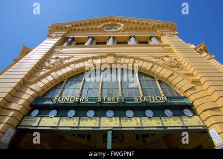 Finders Street Station facciata, Melbourne, Victoria, Australia Pacific Foto Stock