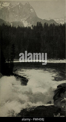 Questa guida turistica del 1915 mette in evidenza la bellezza naturale e le principali attrazioni dello stato di Washington, dai paesaggi panoramici ai monumenti più importanti. Fornisce informazioni preziose per i turisti che esplorano i parchi, le montagne e le aree costiere dello stato. Foto Stock