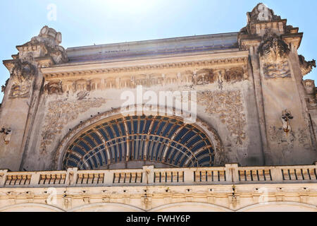 Casino Constanta è uno dei Romeni più belli edifici abbandonati Foto Stock