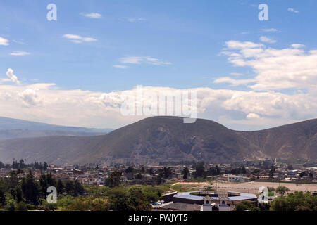 Città Mitad del Mundo è la città dove l'Equatore linea attraversa, Sud America Foto Stock