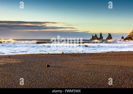 Viste intorno e Vik Reynishverfi (spiaggia nera) Foto Stock