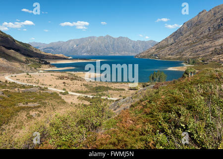 Lago Hawea vicino a Wanaka, regione di Otago, Isola del Sud, Nuova Zelanda Foto Stock