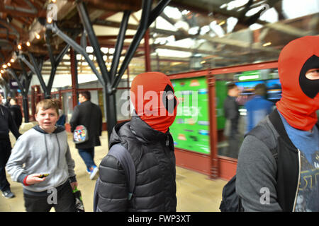 Il tabacco Dock, Londra, Regno Unito. Il 7 aprile 2016. Il 2016 EGX REZZED Giochi evento tenutosi al Dock di tabacco. I giochi Foto Stock