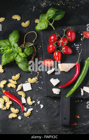 Ingredienti per la salsa di spaghetti Foto Stock