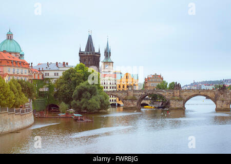 Vista Panorama per il Charles Bridge, la Città Vecchia di Praga, Repubblica Ceca Foto Stock