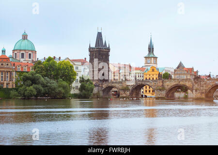 Vista Panorama per il Charles Bridge, la Città Vecchia di Praga, Repubblica Ceca Foto Stock