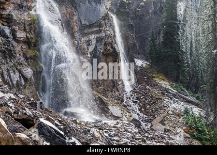 Sette sorelle cascata, Parco Nazionale di Yoho, British Columbia, Canada Foto Stock