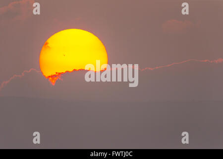 Sunset over Lanai come visto da Maui Foto Stock