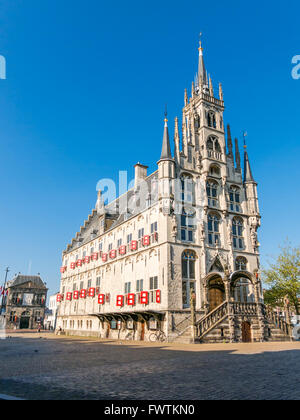 Il municipio sulla piazza del mercato in Gouda, South Holland, Paesi Bassi Foto Stock