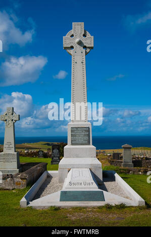 La flora di MacDonald's grave sull'Isola di Skye in Scozia Foto Stock