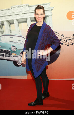 ZDF la nuova televisione mini-serie premiere di "Ku'damm 56' a Astor Film Lounge a Charlottenburg offre: Saralisa Volm Dove: Berlino, Germania Quando: 07 Mar 2016 Foto Stock