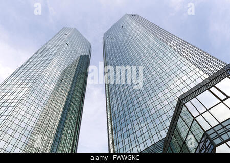 Deutsche Bank Headquarters, speculare ad alte torri, Frankfurt am Main, Hesse, Germania Foto Stock