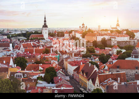 Vista panoramica di Tallinn, skyline del centro storico, Estonia Foto Stock