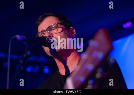 Torino, Italia. 7 Aprile, 2016. Joey Cape punk rock cantante esegue presso lo spazio 211 su 7 aprile 2016 a Torino, Italia Credito: Stefano Guidi/Alamy Live News Foto Stock