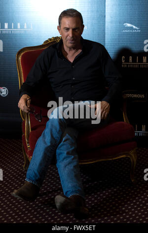 Roma, Italia. 8 Aprile, 2016. Kevin Costner Roma 08-04-2016 Hotel Bernini photocall del film di credito penale: Insidefoto/Alamy Live News Foto Stock